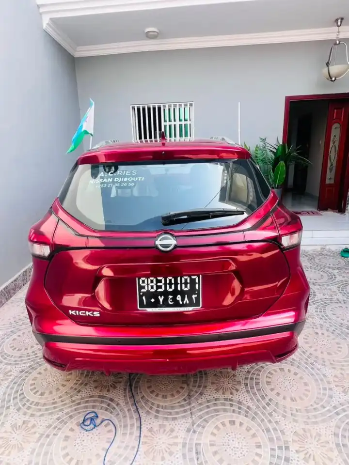 nissan kicks