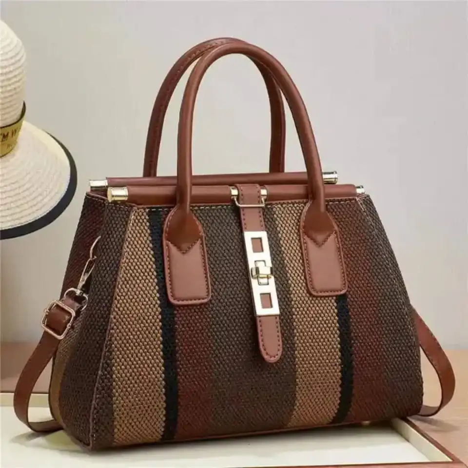 👜 Sac à Main Tressé Rayé – Style Chic & Élégant