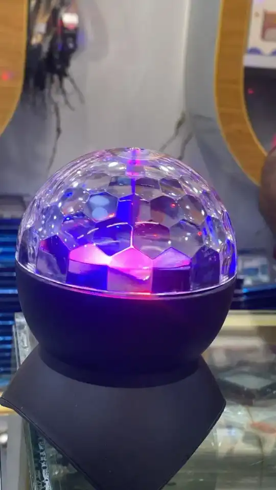 Boule Disco LED transforme votre espace