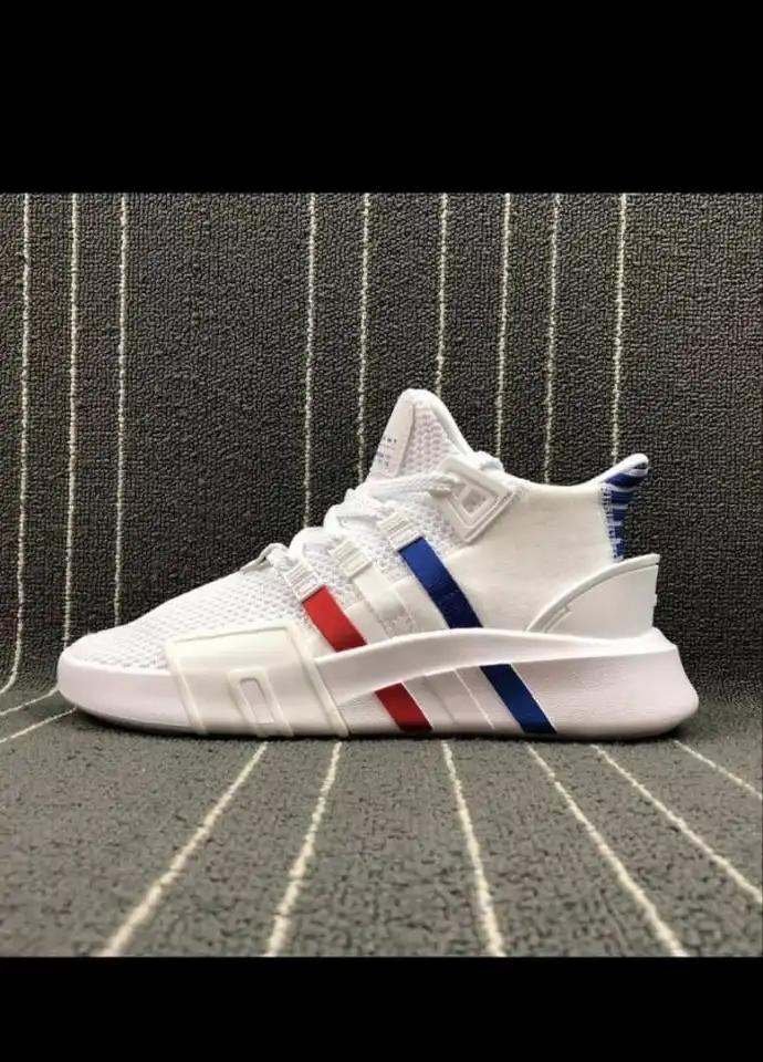 Découvrez la collection de chaussures QG