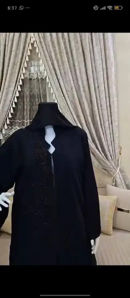 🖤 Abaya noire — Broderie ton sur ton