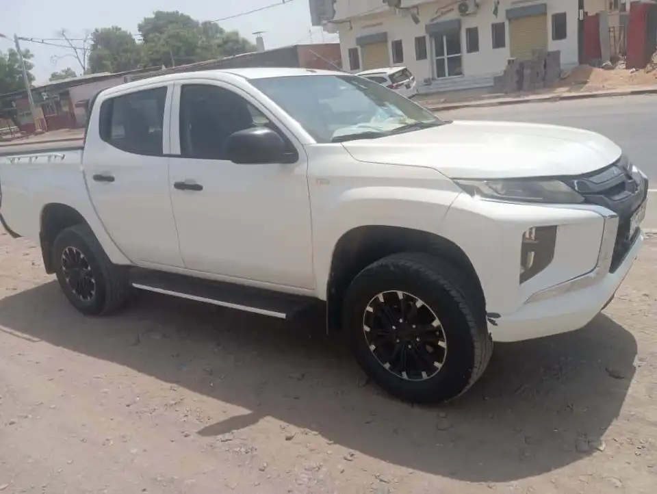 Mitsubishi L200 Pickup