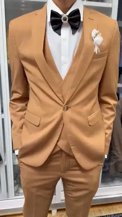 LOCATION DE COSTUMES HOMMES