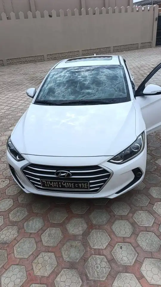 HYUNDAI AVANTE