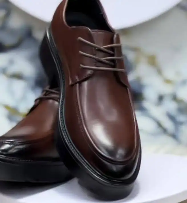 Découvrez nos chaussures homme Classe & Homme