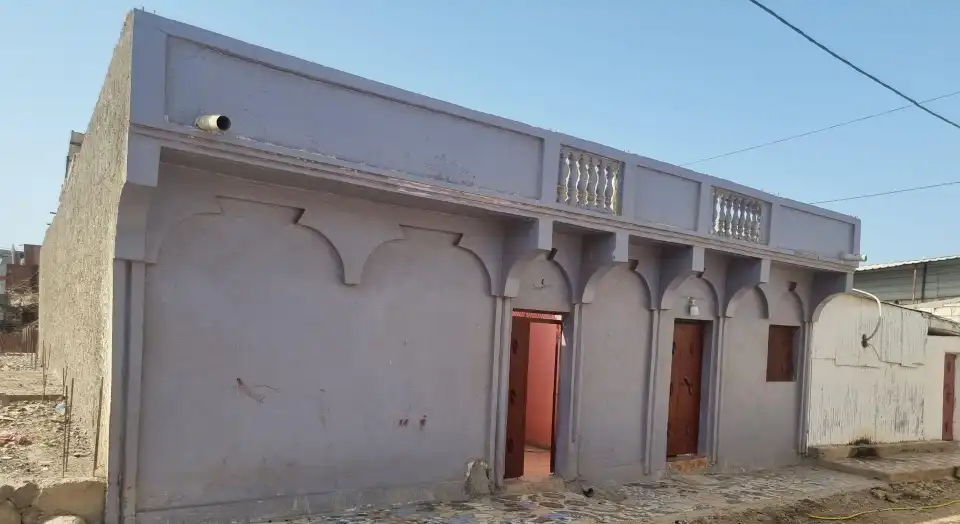 Maison F5 282m² en dur et en marbre proche de la route Hayableh