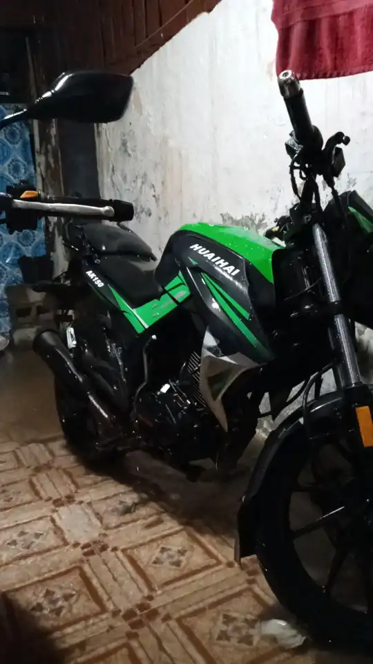 Moto huaihai Ak 150