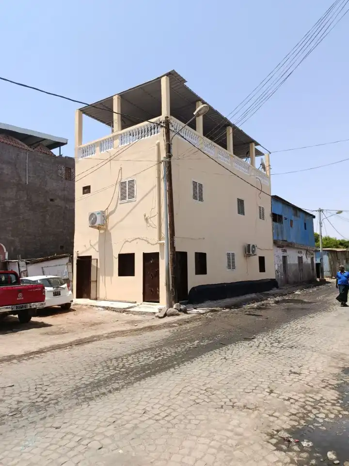 Maison R+2 - F4