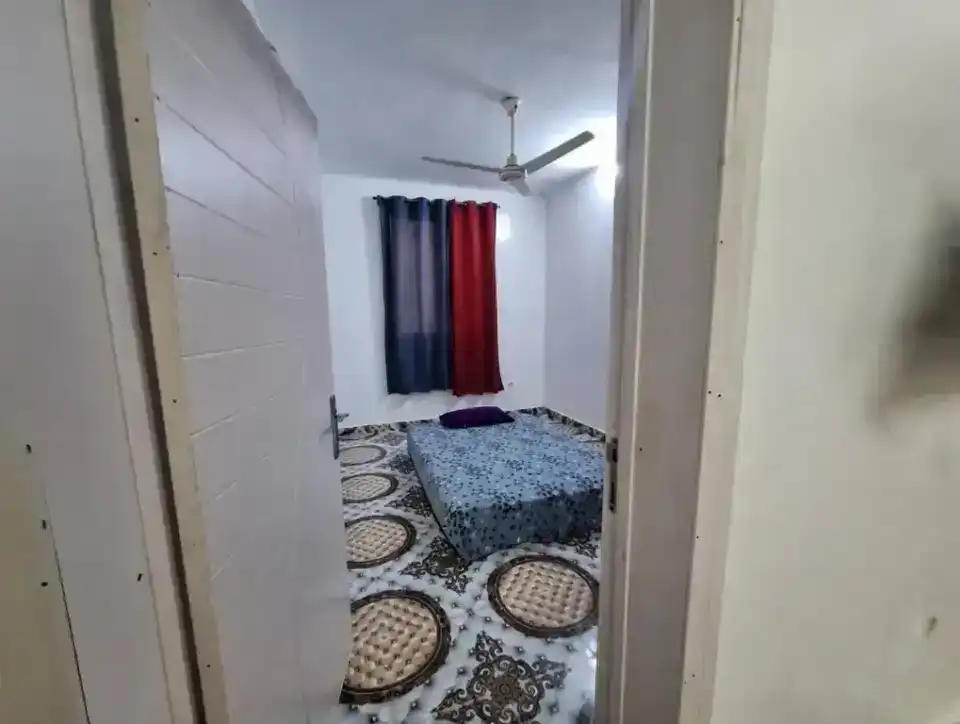 Appartement F5 meublé, climatisé et entièrement équipé dans la résidence haut de gamme Golden Appartement.