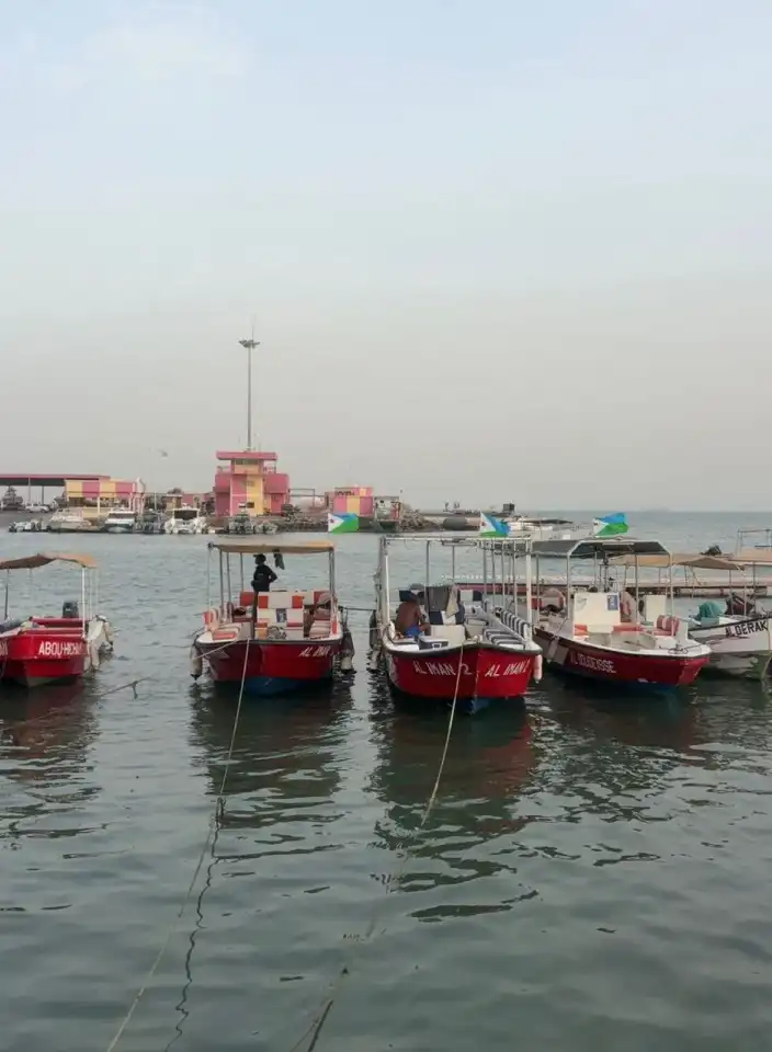DÉCOUVREZ LES ÎLES DE DJIBOUTI EN BATEAU
