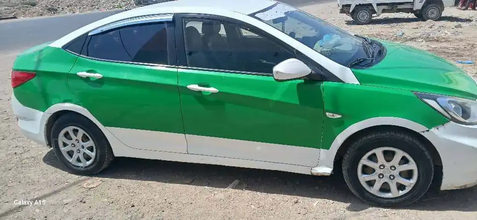 HYUNDAI ACCENT