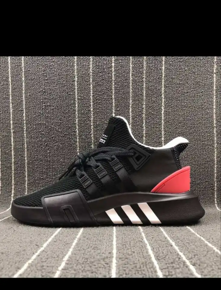 Chaussures stylées disponibles chez QG