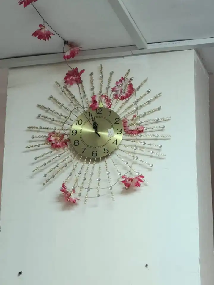 Horloge à fleurs