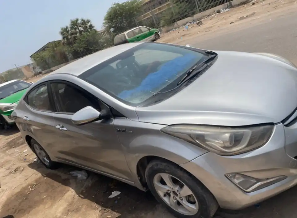 Kia Elantra